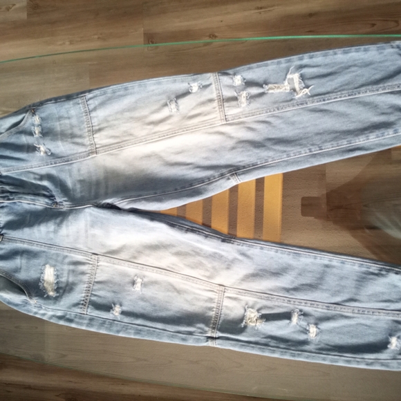 Women's Risen Straight Leg Jeans - Picture 4 of 5